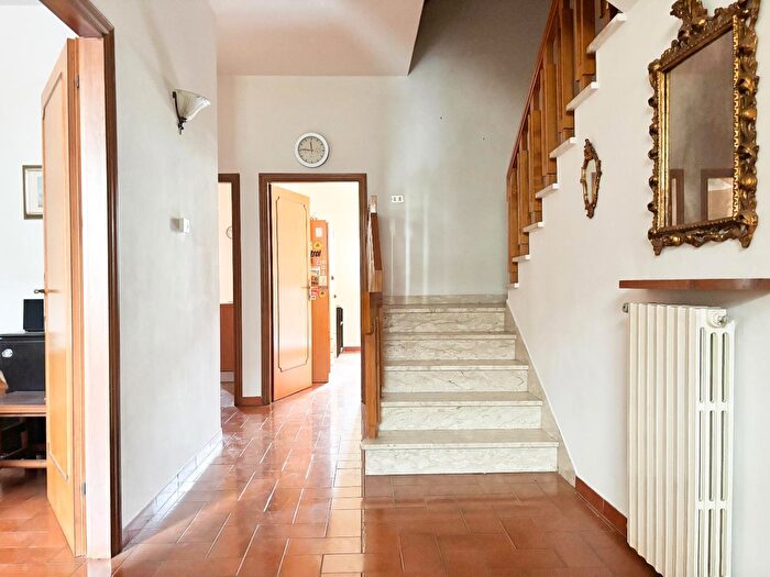 Casa con 7 locali in vendita in Guido Monaco, Empoli