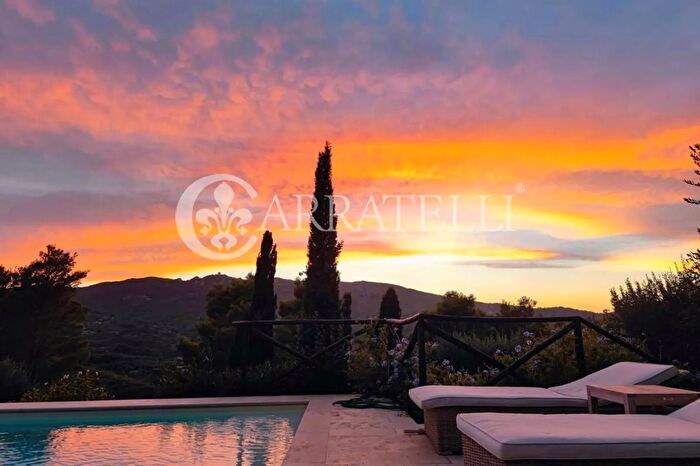 Casa con 7 locali in vendita in Piazzale Candi, Monte Argentario