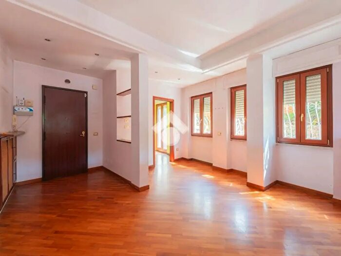 Appartamento con 6 locali in vendita in Via Cesare De Fabritiis, Roma