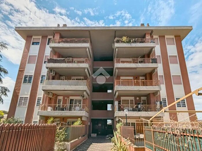 Appartamento trilocale in vendita in Via Carlo Pirzio Biroli, Ciampino