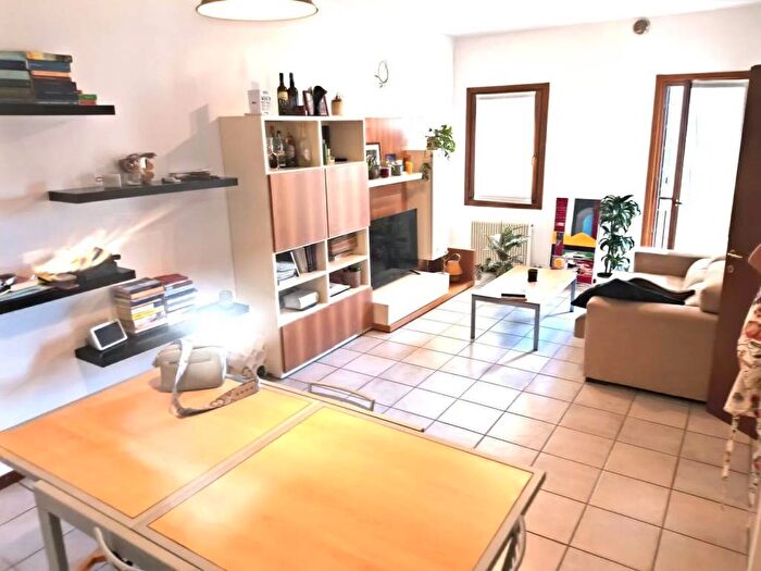 Appartamento trilocale in affitto in Strada Siora Andriana Del Vescovo, Stadio Omobono Tenni, Treviso