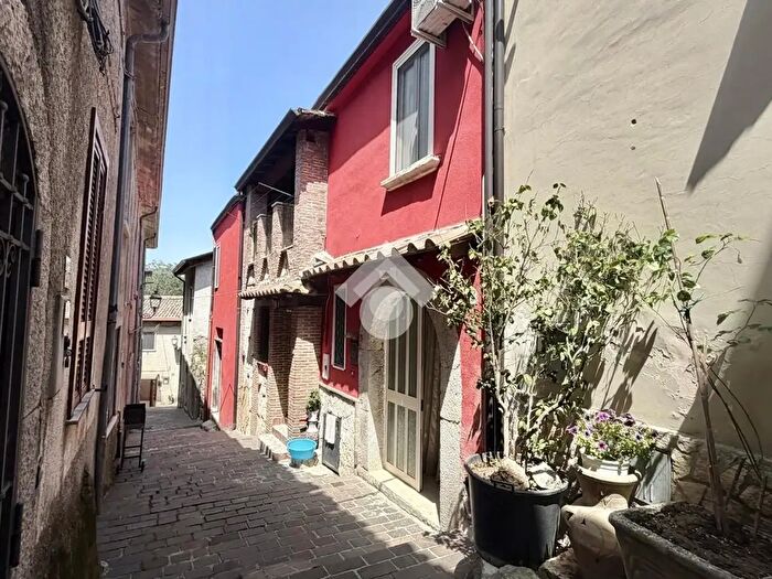 Casa con 7 locali in vendita in Vicolo Marro, Cervinara