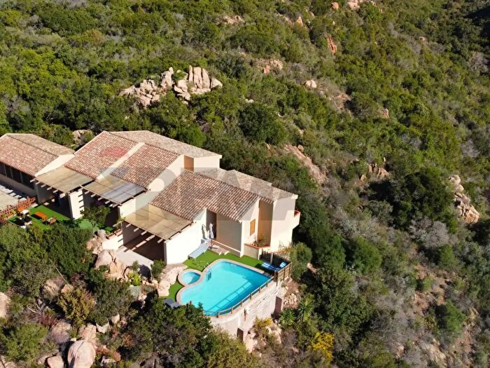 Casa trilocale in vendita in Trinità dAgultu e Vignola