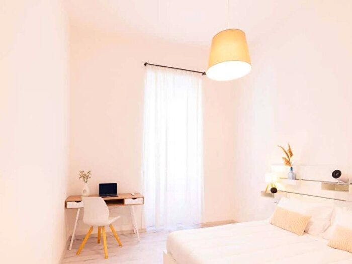 Appartamento trilocale in affitto in Via Domenico Millelire, San Benedetto, Cagliari