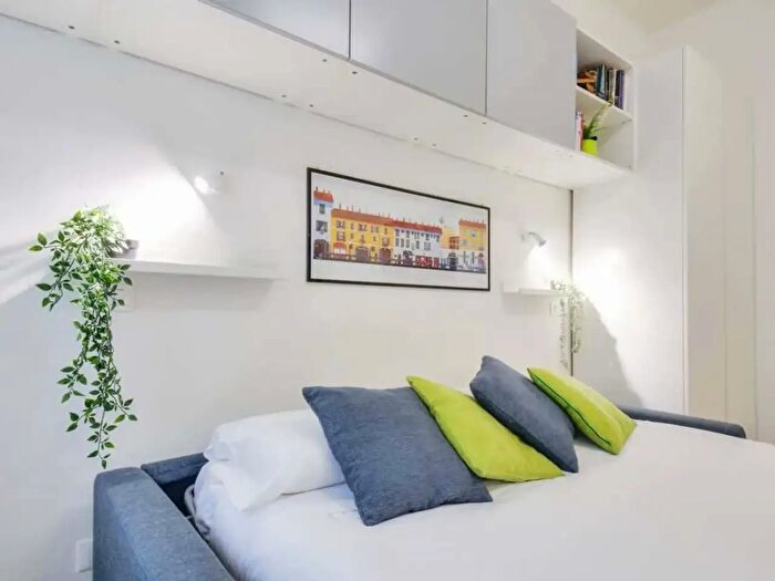Appartamento monolocale in affitto in Via Alfonso Cossa, Milano