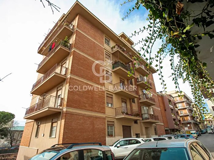 Appartamento con 5 locali in vendita in Via Domenico Emanuelli, Tarquinia