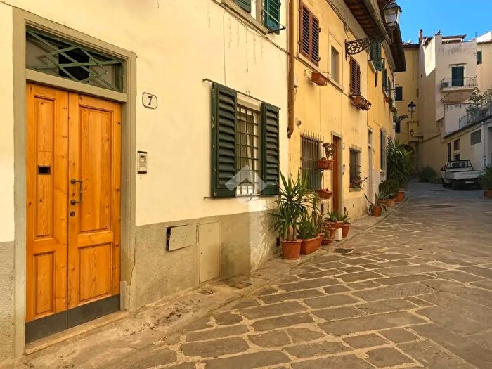 Appartamento bilocale in affitto in Vicolo del Barbi, Firenze
