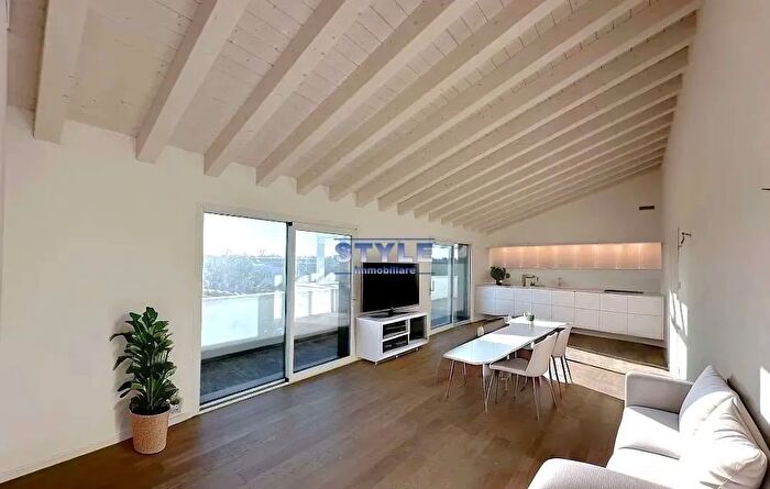 Appartamento con 5 locali in vendita in Vigonza