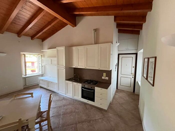 Casa bilocale in affitto in Via Guglielmo Marconi, Alzano Lombardo