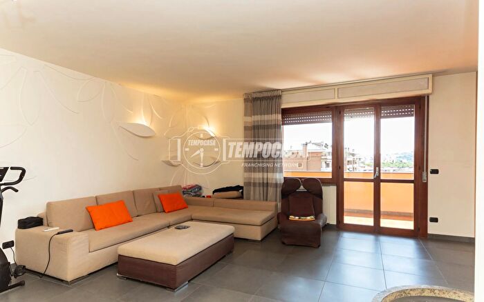 Appartamento quadrilocale in vendita in Via Francesco Briganti, Perugia