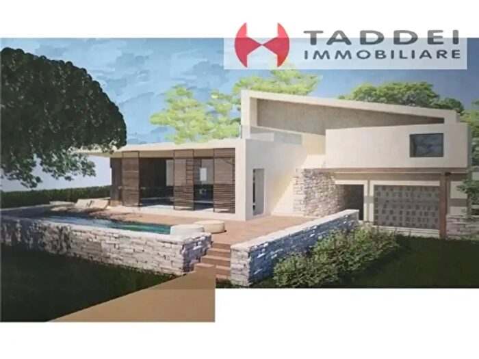 Casa con 6 locali in vendita in Scandicci