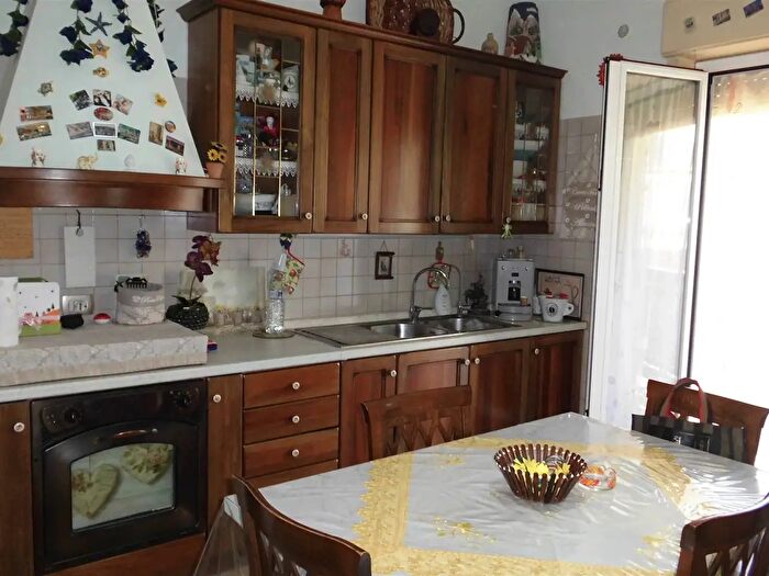 Appartamento bilocale in vendita in Via Finocchiari, Aci Catena