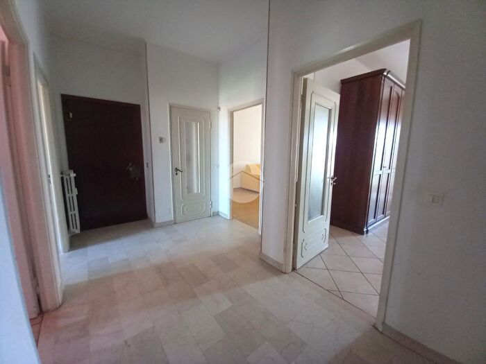 Appartamento trilocale in vendita in Viale Alessandro Manzoni, Valenza