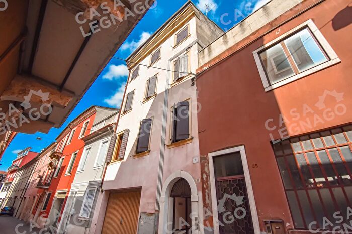 Appartamento bilocale in vendita in Via Borgo Bello, Legnago