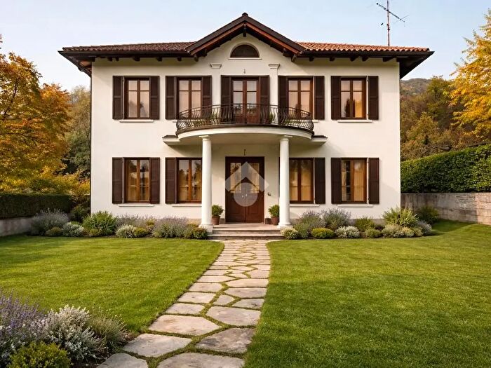Casa quadrilocale in vendita in Via Gravis, Attimis