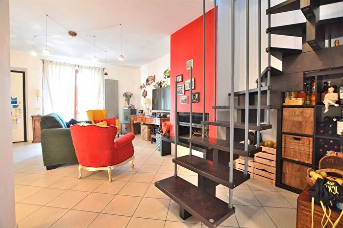 Case in Vendita e in Affitto - 3