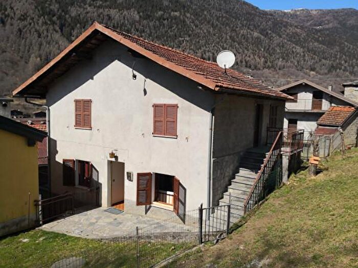 Casa quadrilocale in vendita in Temu