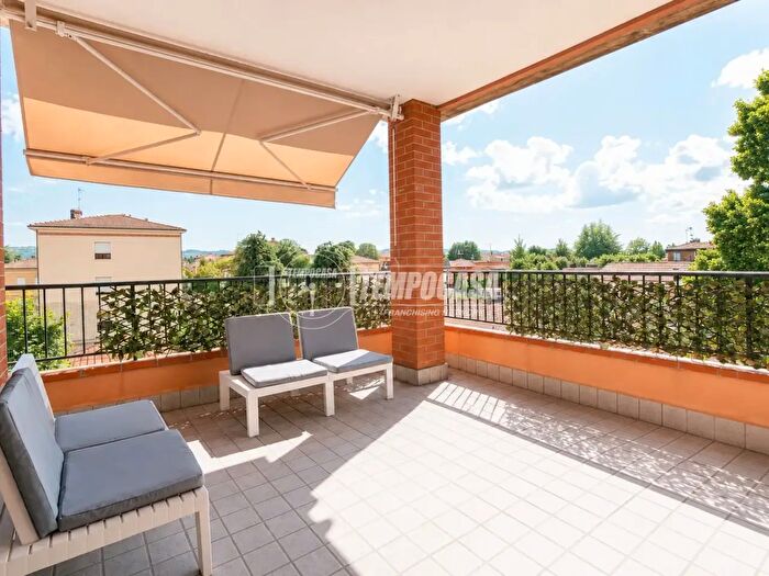 Appartamento quadrilocale in vendita in Via Benedetto Croce, Vignola