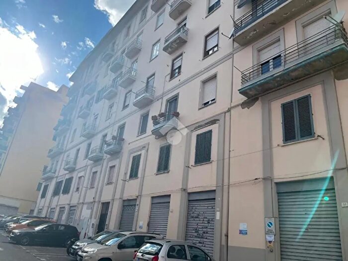 Appartamento trilocale in affitto in Via Manhes, Potenza