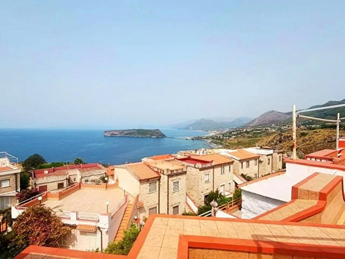 Appartamento quadrilocale in vendita in Piccolo Paradiso, San Nicola Arcella