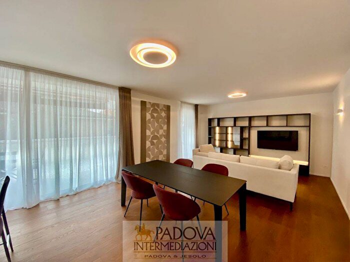 Appartamento trilocale in affitto in Sarmeola, Rubano