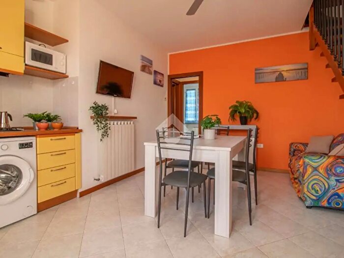 Appartamento quadrilocale in affitto in Via Longiano, Ravenna