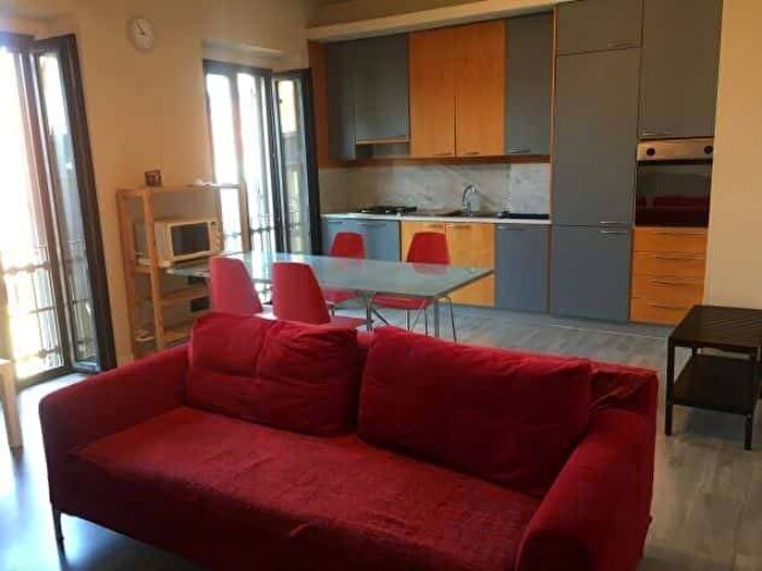 Appartamento trilocale in affitto in Via Paracelso, Buenos Aires, Milano