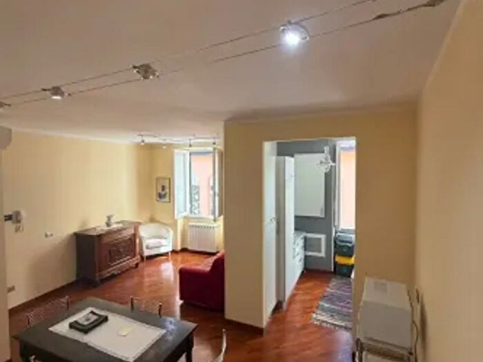 Appartamento trilocale in vendita in Via Camillo Benso di Cavour, Frosinone