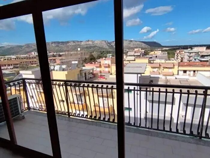 Appartamento con 5 locali in vendita in Floridia