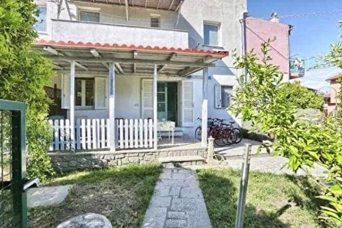 Appartamento bilocale in vendita in Campo NellElba