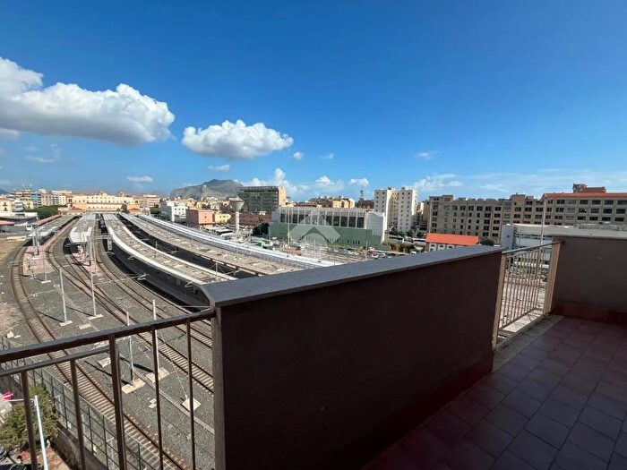 Appartamento bilocale in affitto in Piazza Vincenzo Tineo, Palermo