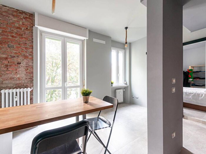 Appartamento bilocale in affitto in Via Ludovico Lazzaro Zamenhof, Corso San Gottardo, Milano