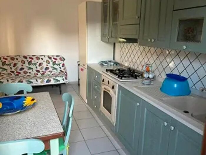 Appartamento trilocale in affitto in Caminia, Staletti