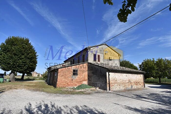 Casa con 6 locali in vendita in Ravenna