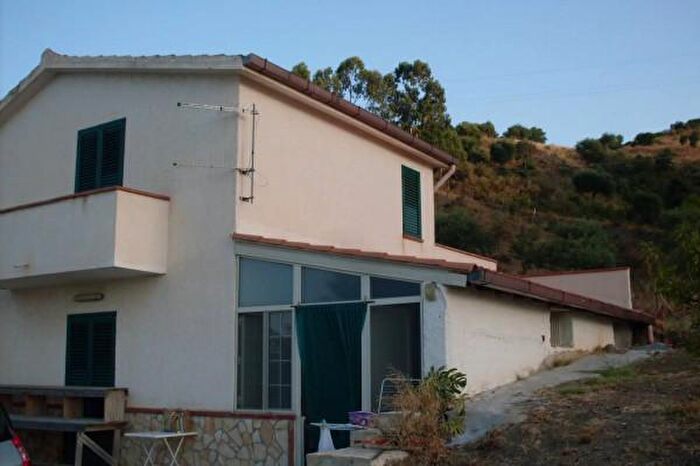 Casa con 5 locali in vendita in Contrada Milianni, Tusa
