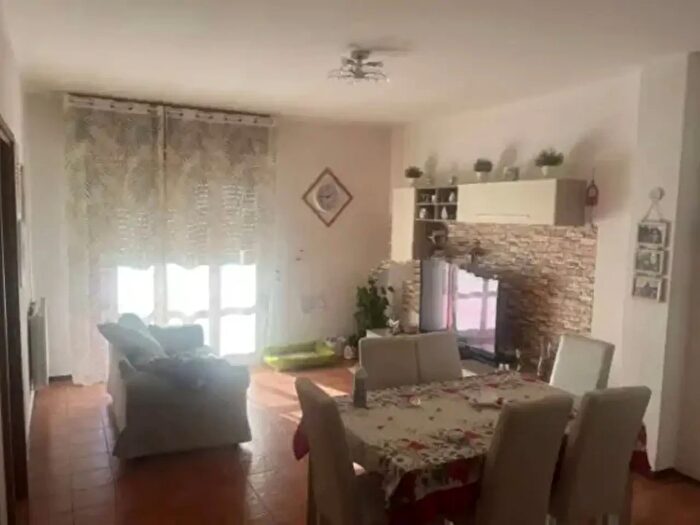 Appartamento quadrilocale in vendita in Piazza F Parri, Aulla