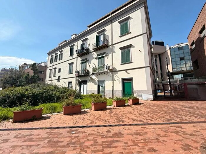 Appartamento bilocale in vendita in Via Nuova Pogioreale, Napoli