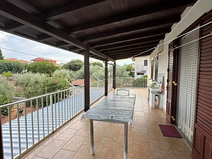 Appartamento quadrilocale in vendita in Via Vanella, Modica
