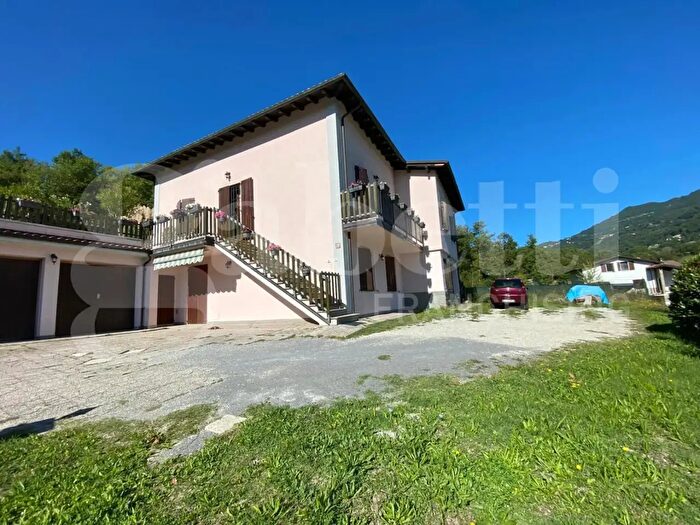 Appartamento trilocale in vendita in Via Aldo Moro, Gaggio Montano