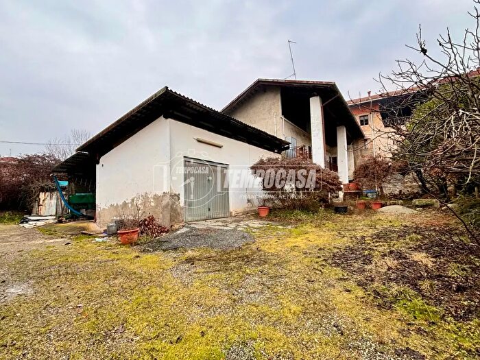 Casa con 7 locali in vendita in Vicolo del Torchio, Biella