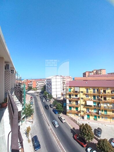 Appartamento quadrilocale in vendita in Viale Matteotti, Crotone