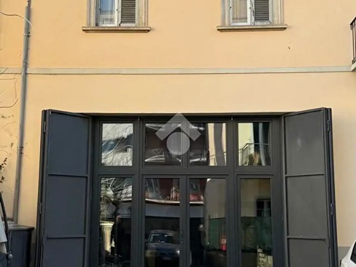 Appartamento trilocale in affitto in Via Carlo Carcano, Varese