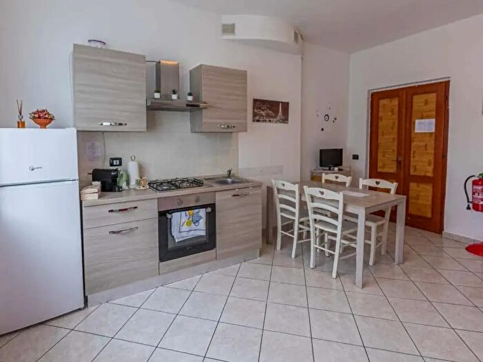 Appartamento monolocale in affitto in Via C Battisti, Fara Novarese