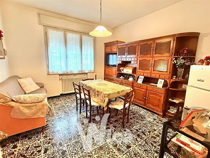 Casa con 5 locali in vendita in Cesena