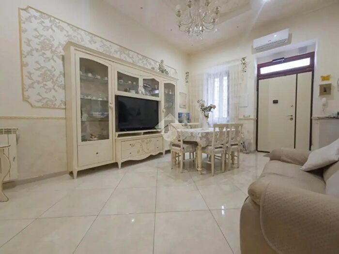 Appartamento trilocale in vendita in Via Cave, Manfredonia