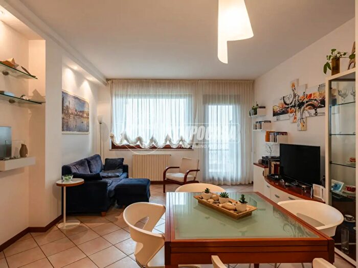 Appartamento quadrilocale in vendita in Viale dellIndipendenza, Macerata