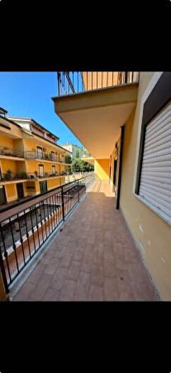 Appartamento trilocale in vendita in Via Ottobre, Castel Campagnano