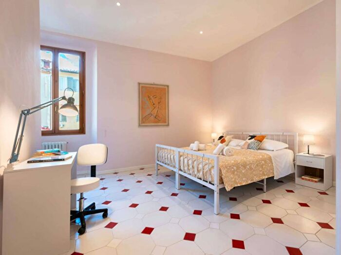 Appartamento con 5 locali in affitto in Via degli Alfani, San Marco SS Annunziata, Firenze