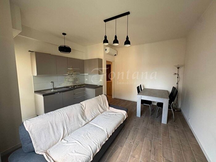 Appartamento bilocale in affitto in Via Roncaglia, Washington, Milano