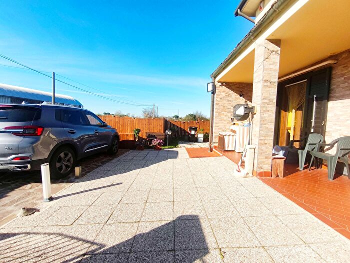 Appartamento quadrilocale in vendita in Via delle Castelline, Pontedera